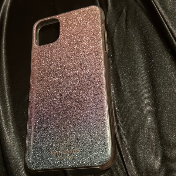 Kate Spade IPhone 11 Pro Max case - Picture 2 of 3